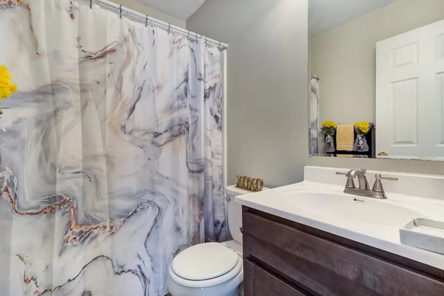 pro761-bathroom