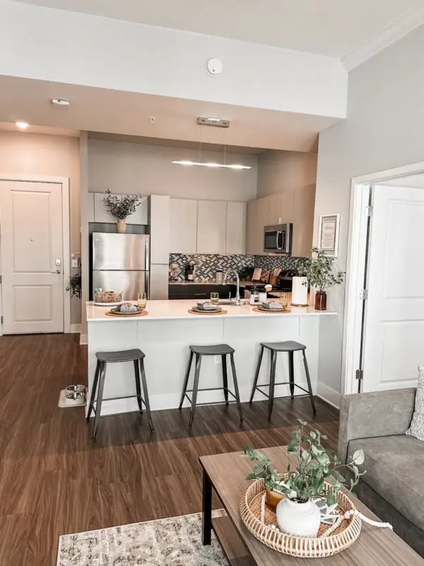 prory-apt-00002