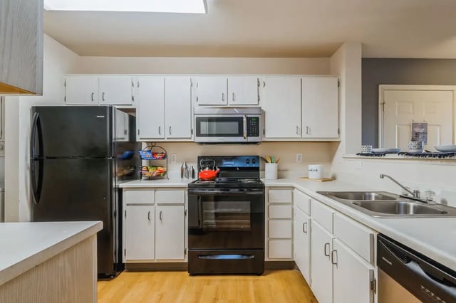 pro7304-kitchen