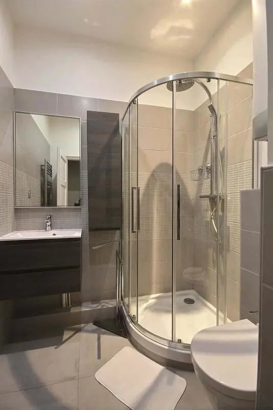 Modern sink shower and toilet bathroom at Apartment 1 bedroom 41m² in Paris Student Accommodation
