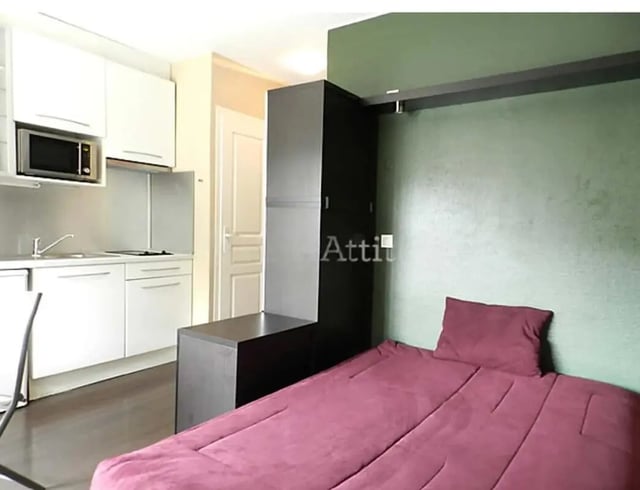 Kitchenette microwave bed and wardrobe studio at Studio in Rue Mademoiselle, 75015 Paris, France in Paris Student Accommodation