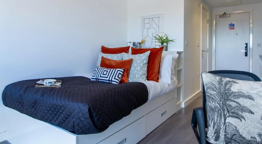 Bed with tray and pillows bedroom at 88 Bromsgrove House in Birmingham Student Accommodation