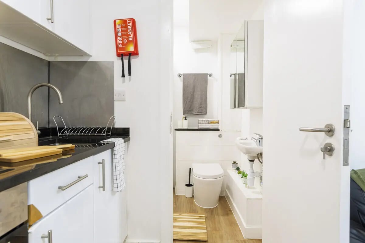 Kitchenette and bathroom with sink toilet bathroom at Tamarillo House in Bristol Student Accommodation