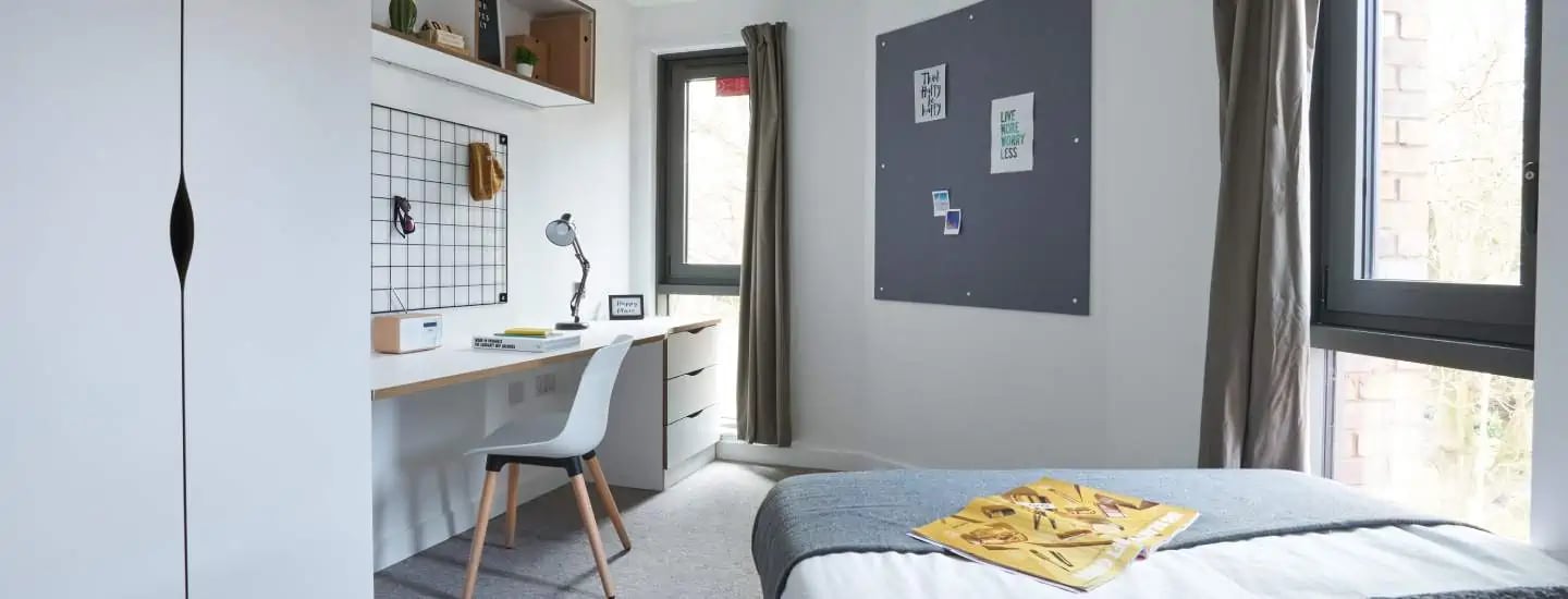 Desk chair lamp and bed bedroom at The Glassworks Leicester in Leicester Student Accommodation