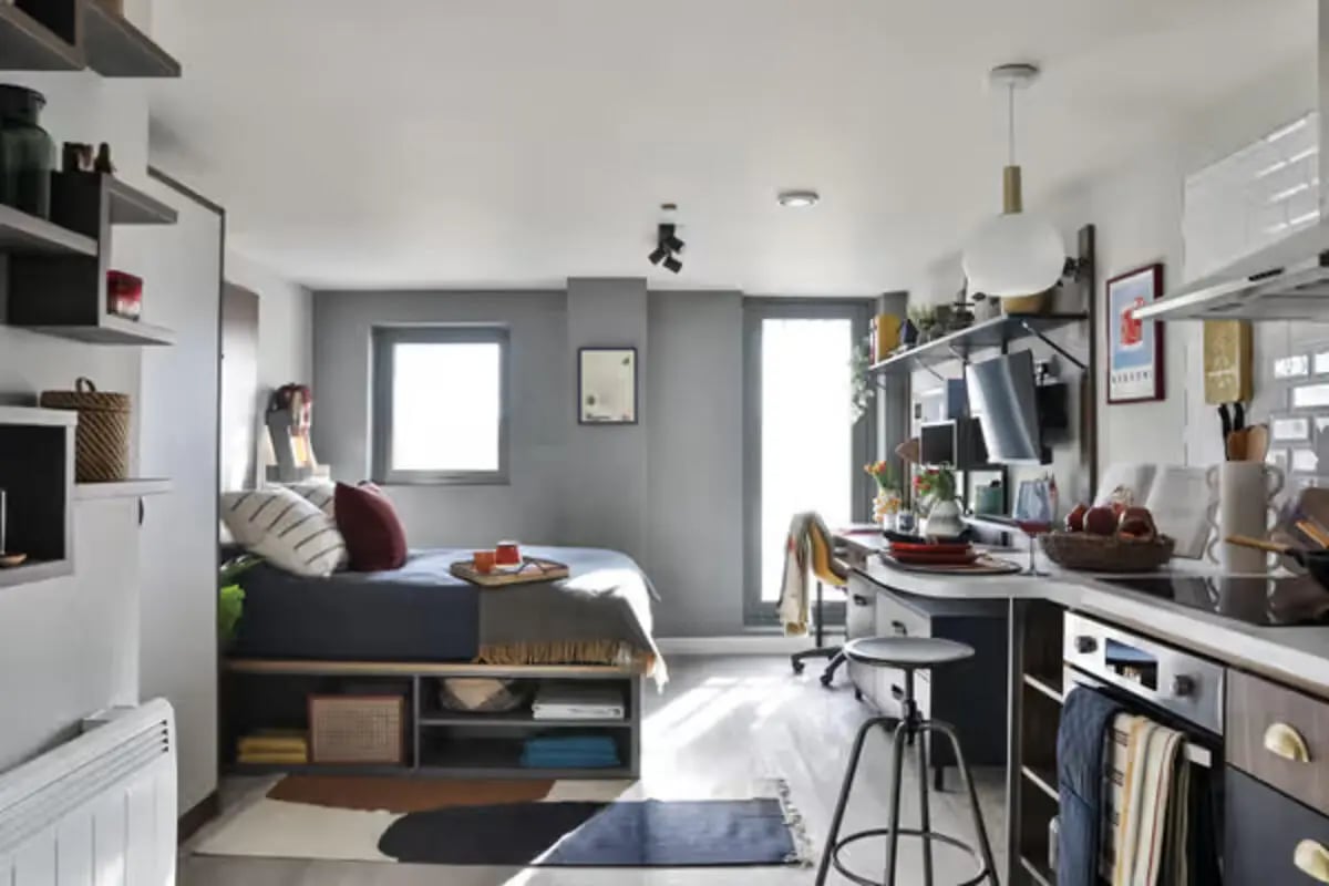Bed desk shelving kitchen with oven studio apartment at Talbot Studios in Nottingham Student Accommodation