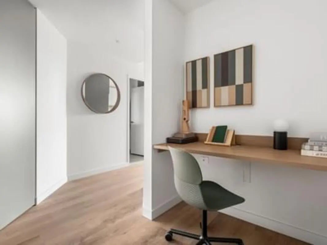 Desk chair artwork mirror study area at Caulfield Place in Melbourne Student Accommodation