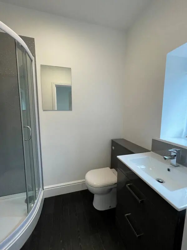 Shower toilet vanity sink bathroom at 2 Bedroom House at 20 G, Portland Street in Lincoln Student Accommodation