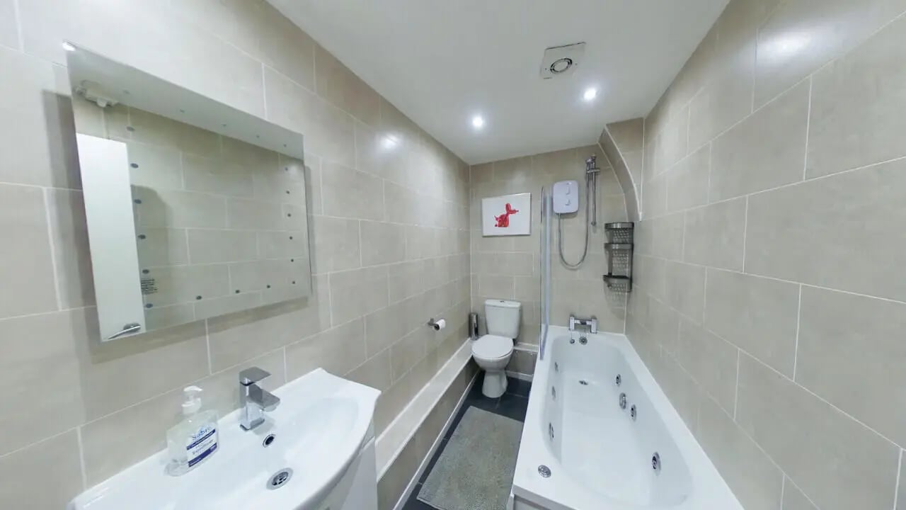 Sink toilet bathtub with shower mounted bathroom at 4 Bedroom House at 120, Adelaide Road in Liverpool Student Accommodation