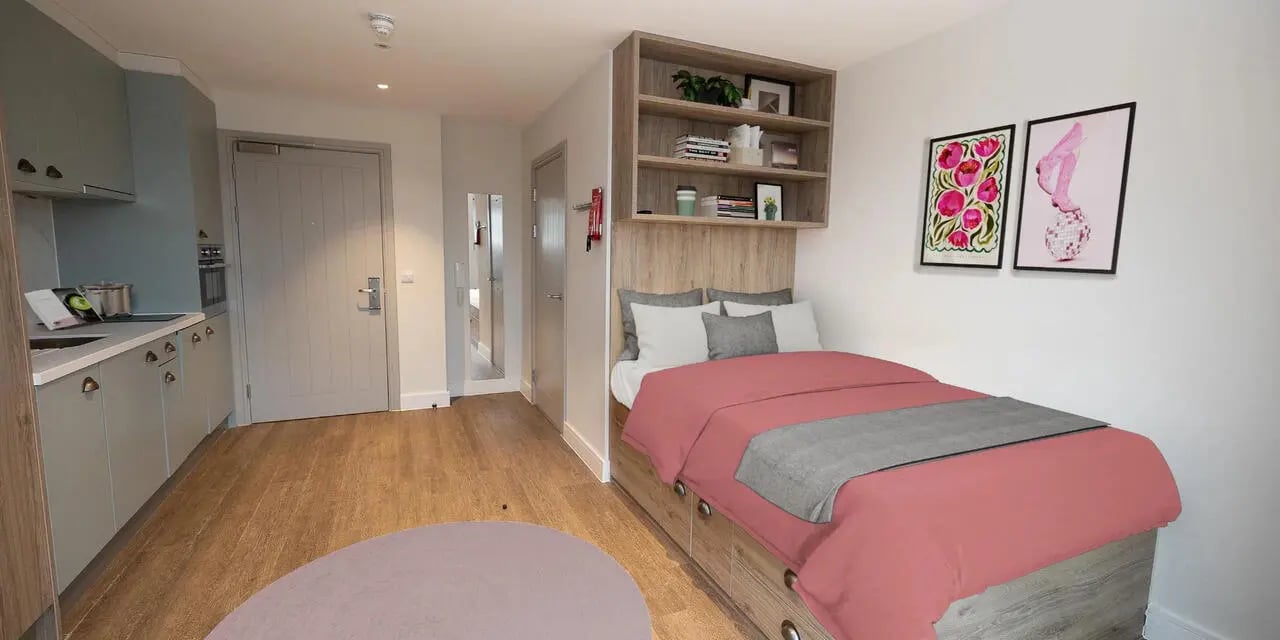 Gold Studio Private - Lower