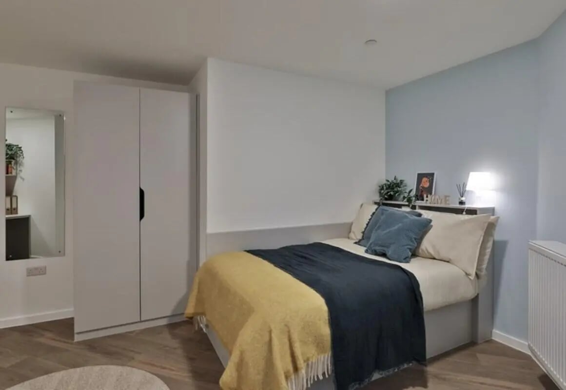 Platinum Ensuite