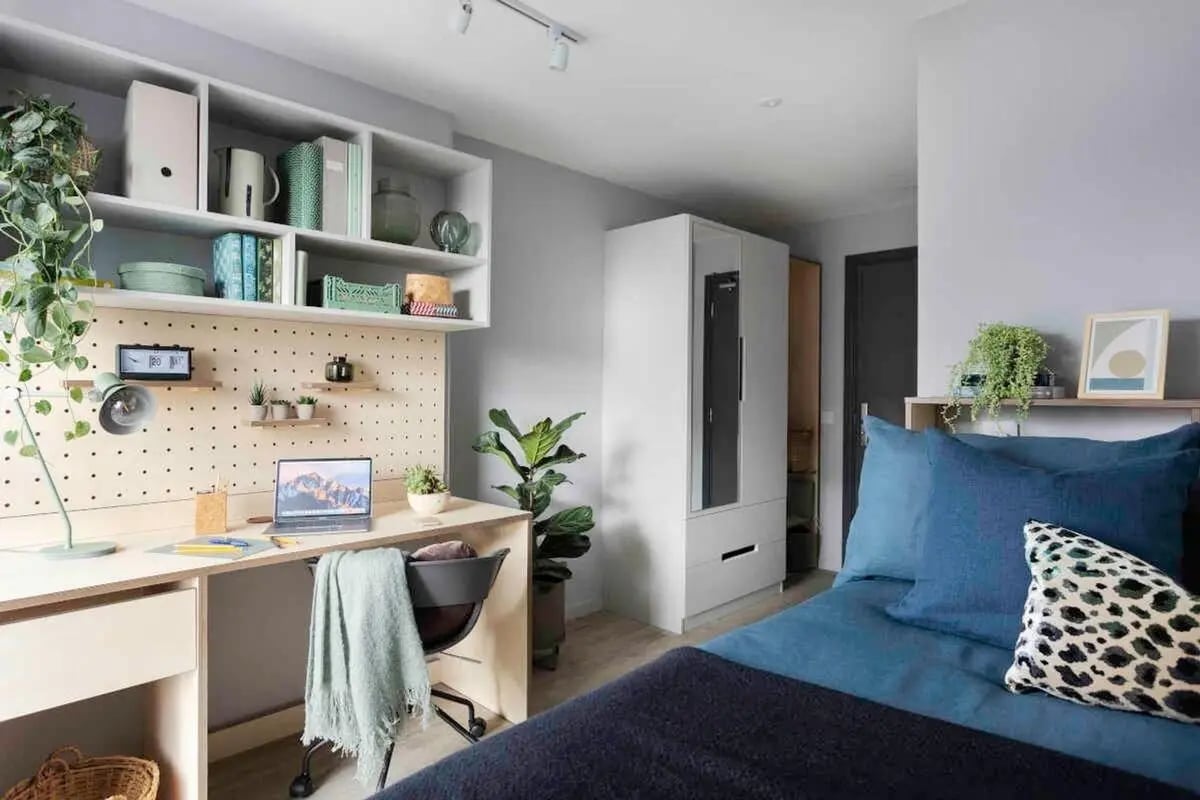 Desk bed shelves and wardrobe bedroom at Bridle Works Glasgow in Glasgow Student Accommodation