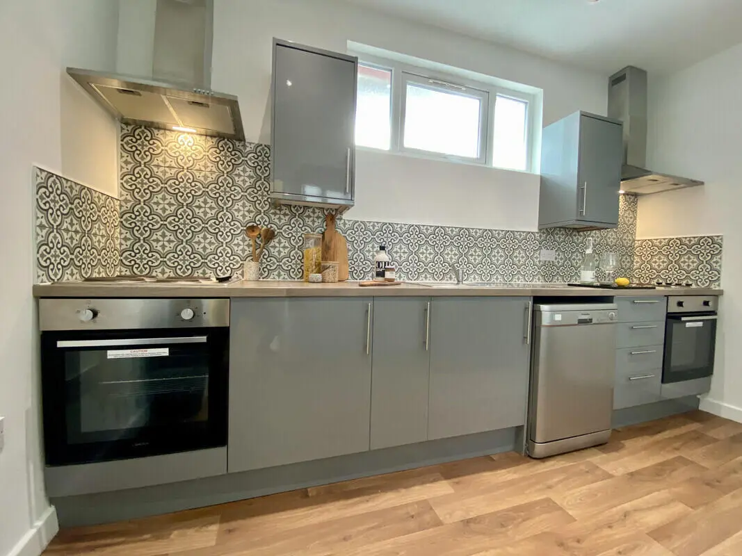 2 Bedroom House at Flat 2, 36, CARLTON AVENUE