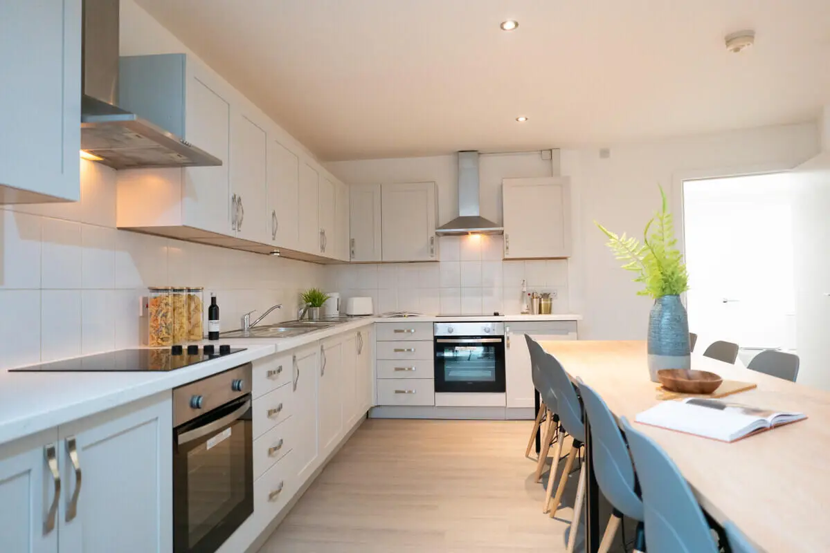 1 Bedroom House at 328, Flat 2, Claremont Road