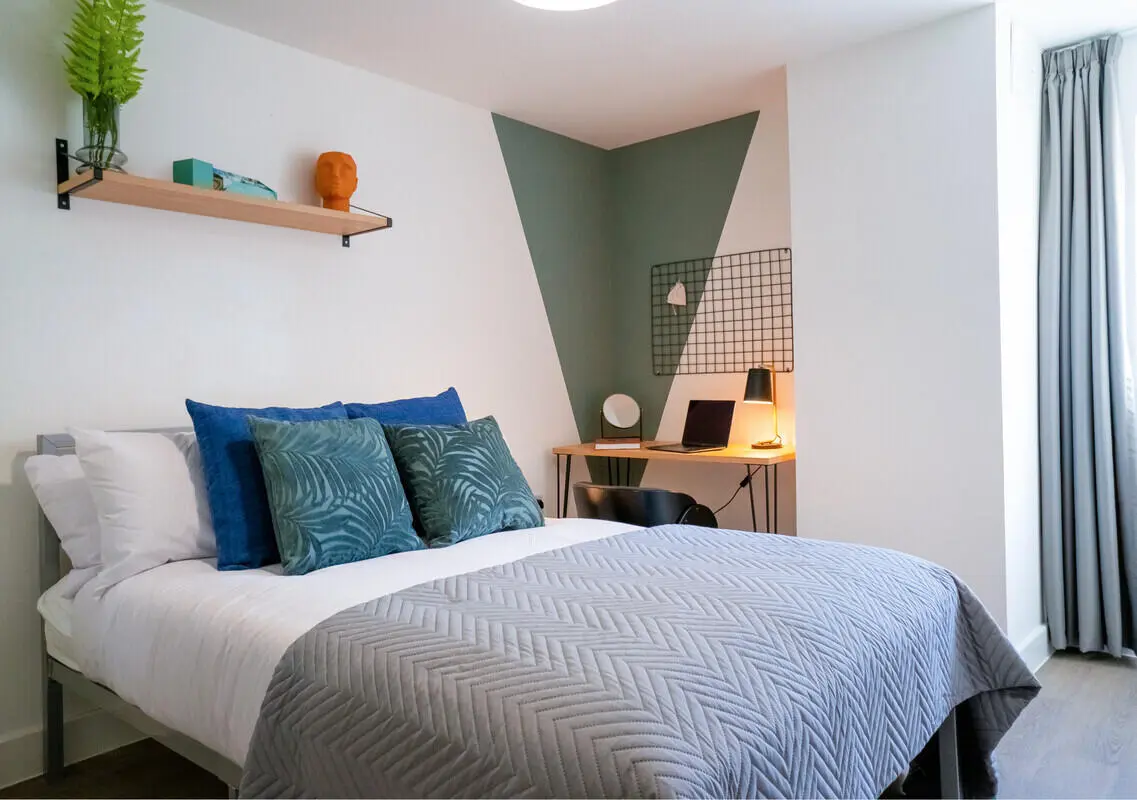 5 Bedroom House at 6, Maine Road 5 Bedroom House at 6, Maine Road