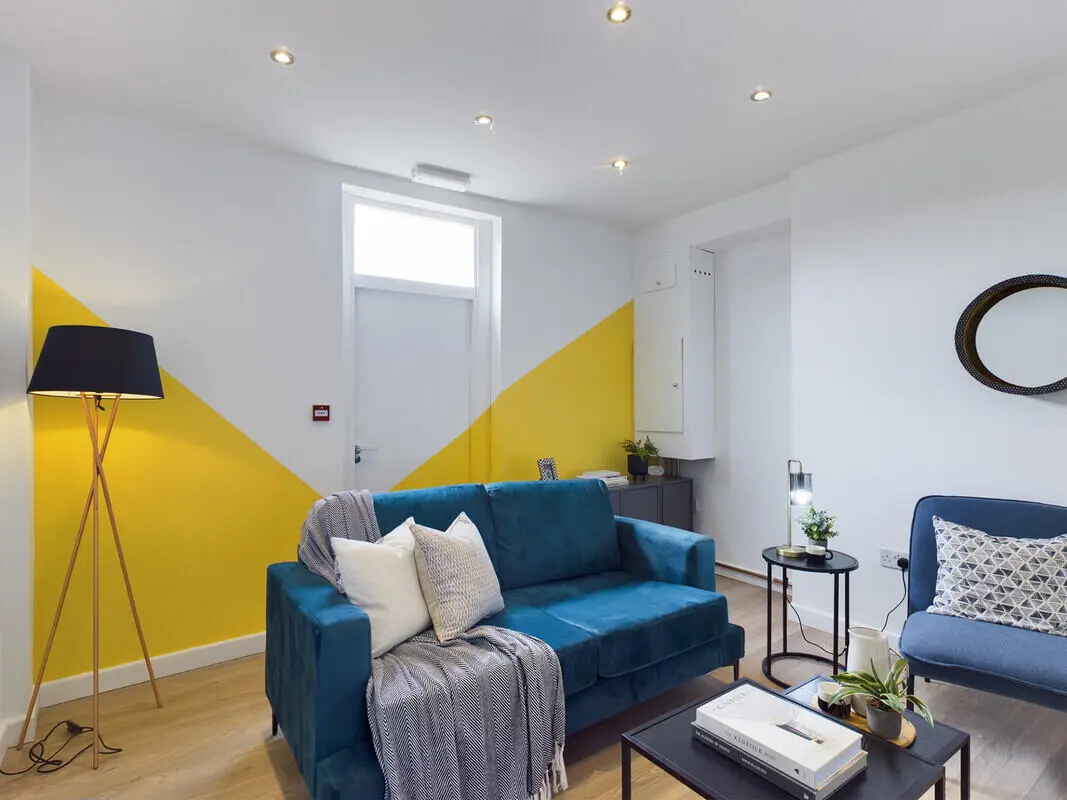 8 Bedroom House at 4, Ossory Street 8 Bedroom House at 4, Ossory Street