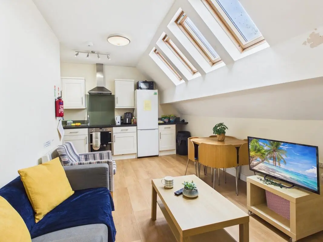 4 Bedroom House at Flat 9, 18, China Street