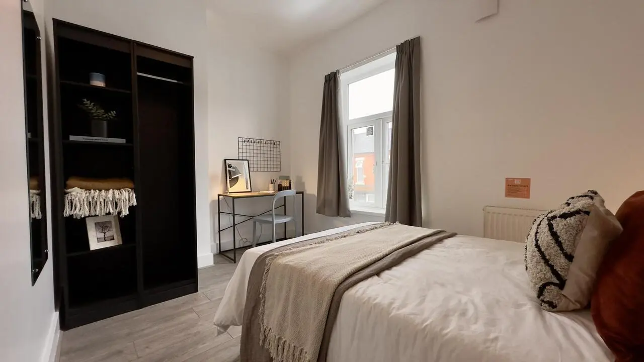 3 Bedroom House at 25, Romney Street