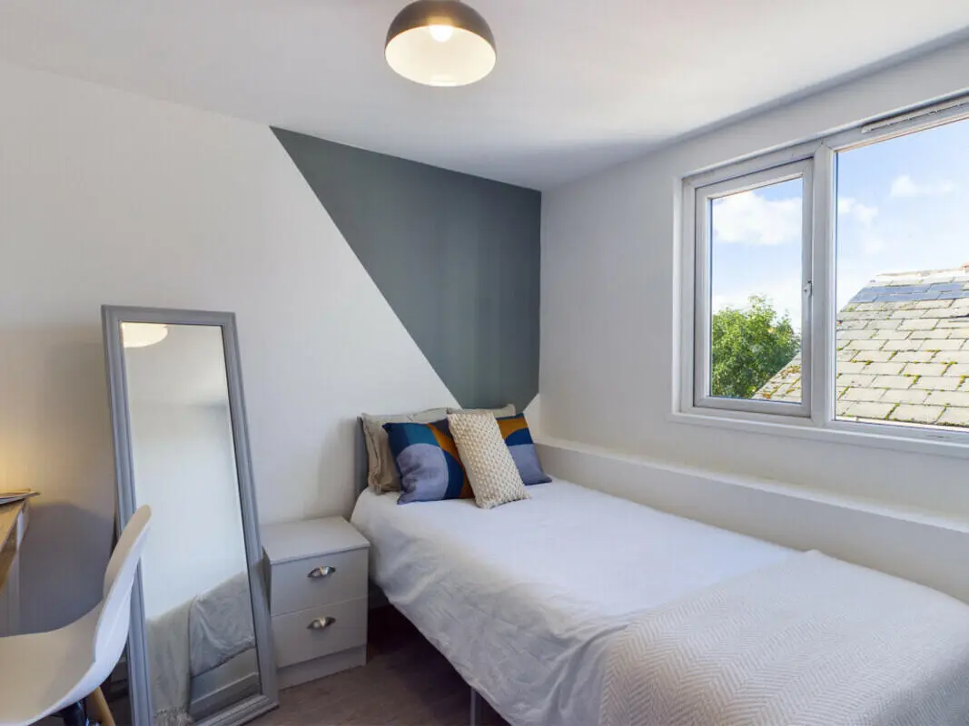 2 Bedroom House at Flat 2 30, Haydn Avenue