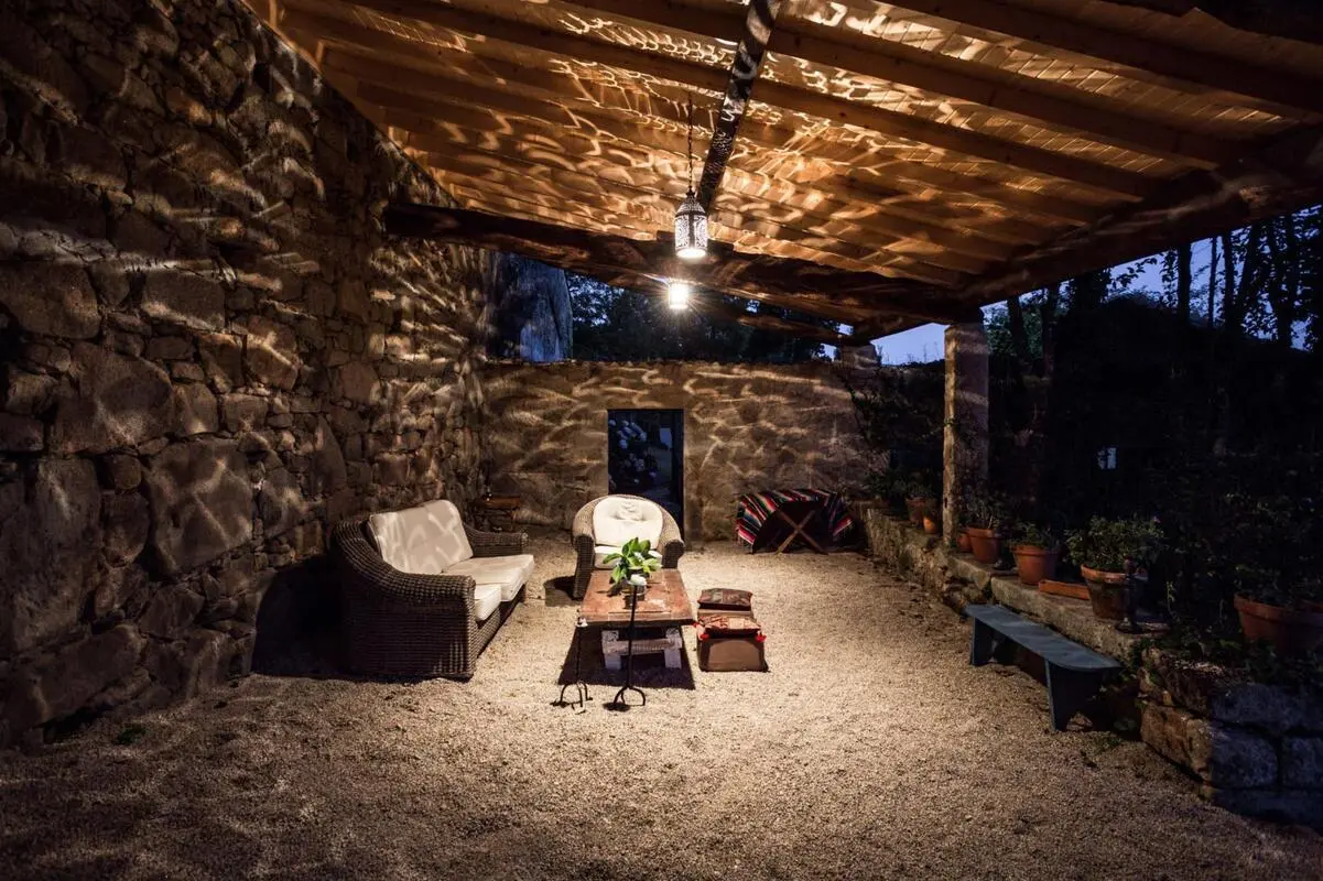 Fantastic house with a pool and an amazing outdoor area