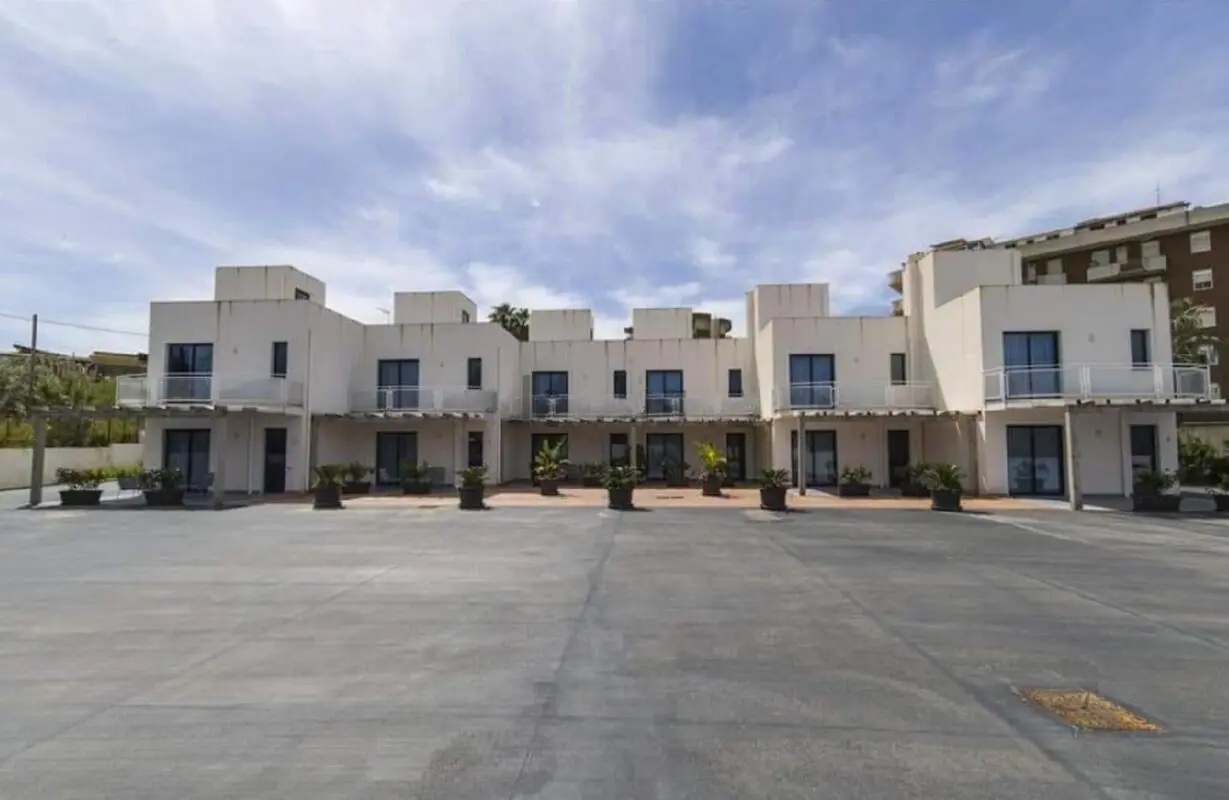 Comfy Apartment close to the beach