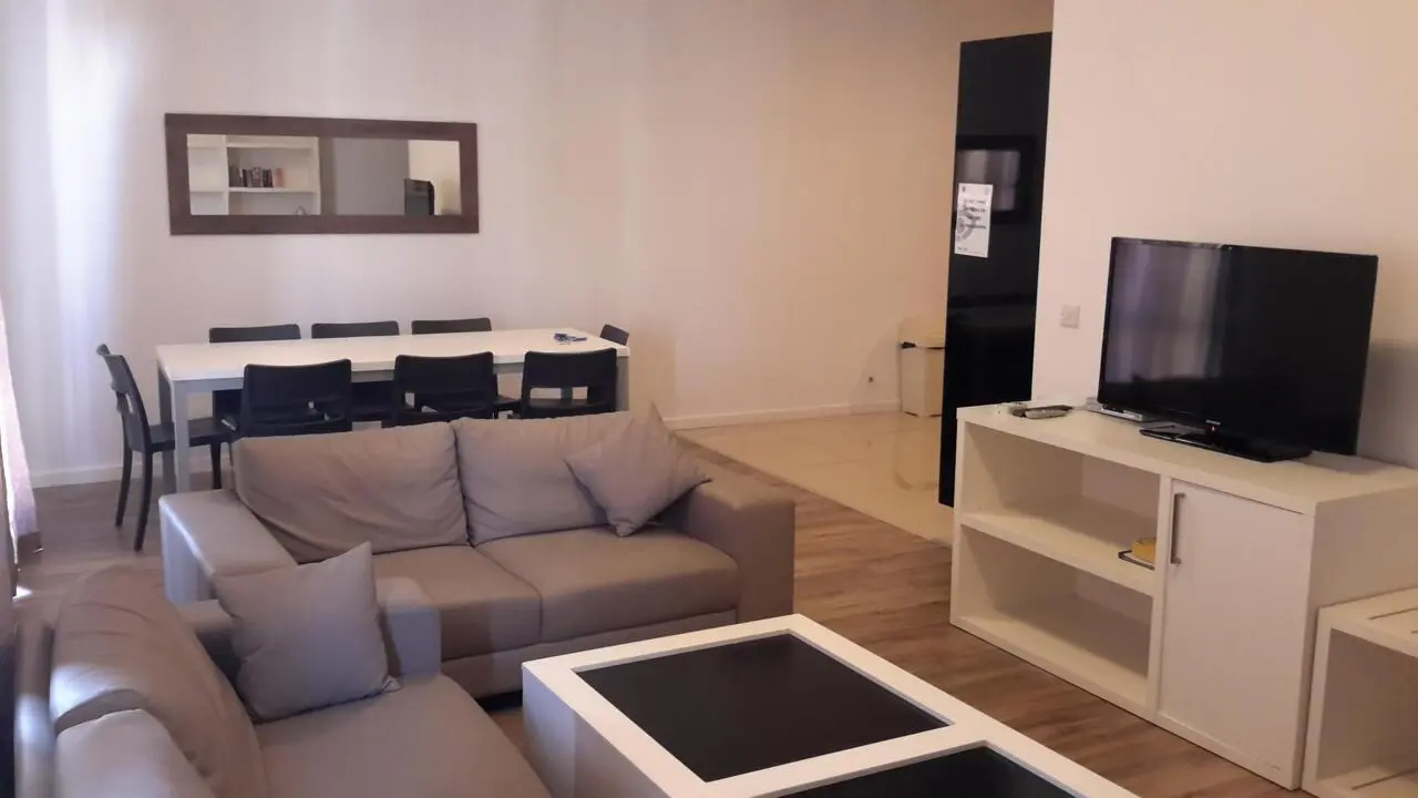 Cozy private bedroom with twin bed in a shared apartment in Silema, near Sliema Ferries bus stop