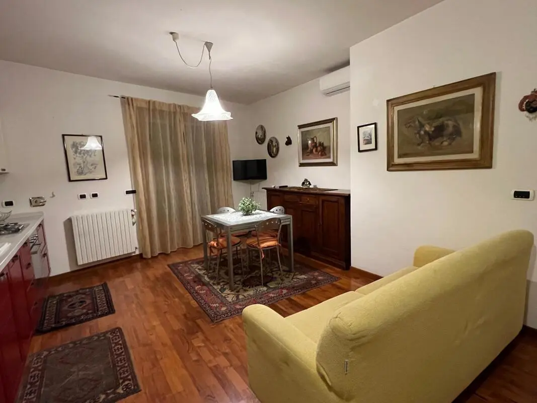 Appartamento di 2 stanze a Firenze, con spazio esterno