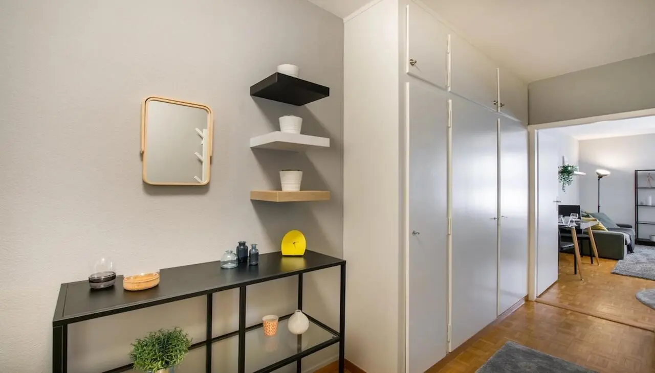 HH, Swiss, Geneva, Richemont 7, 31