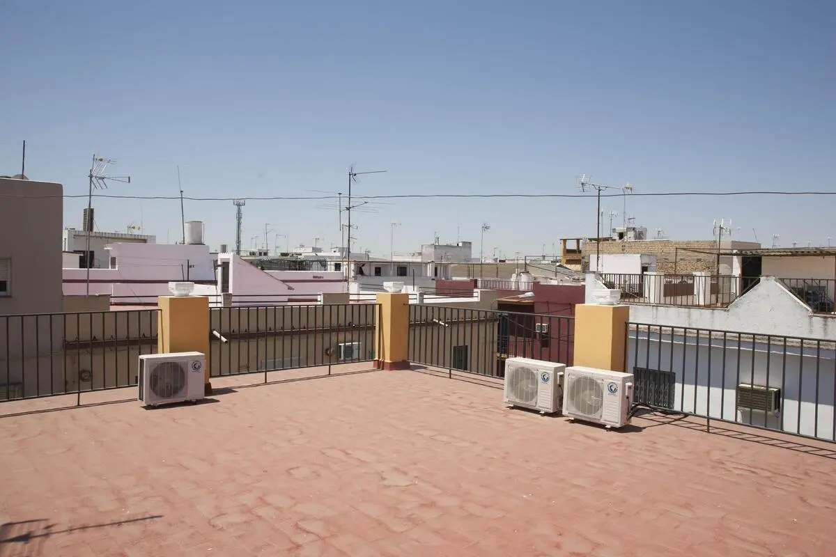 Wide and homely 3-bedroom house close to Universidad Pablo de Olavide