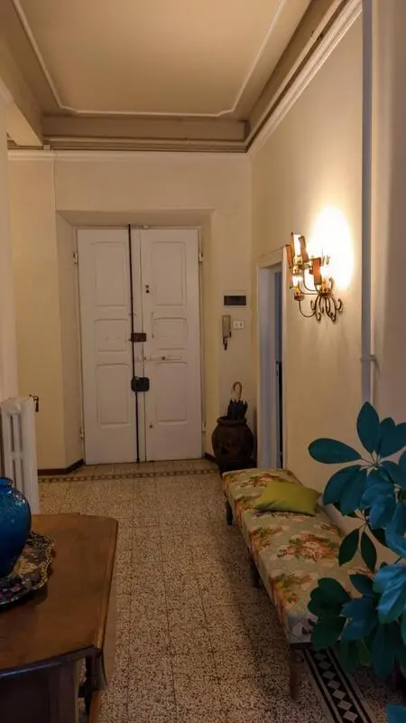 Pleasant single bedroom with a balcony, in Statuto