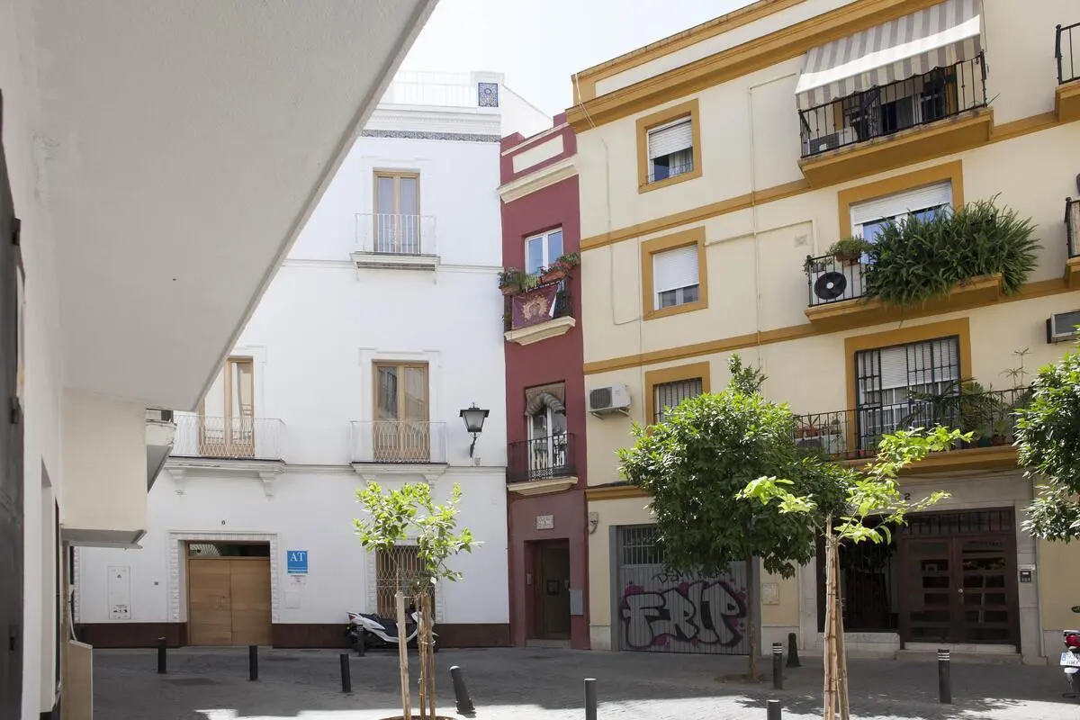 Charming 2-bedroom apartment next to Universidad de Sevilla: Facultad de Bellas Artes