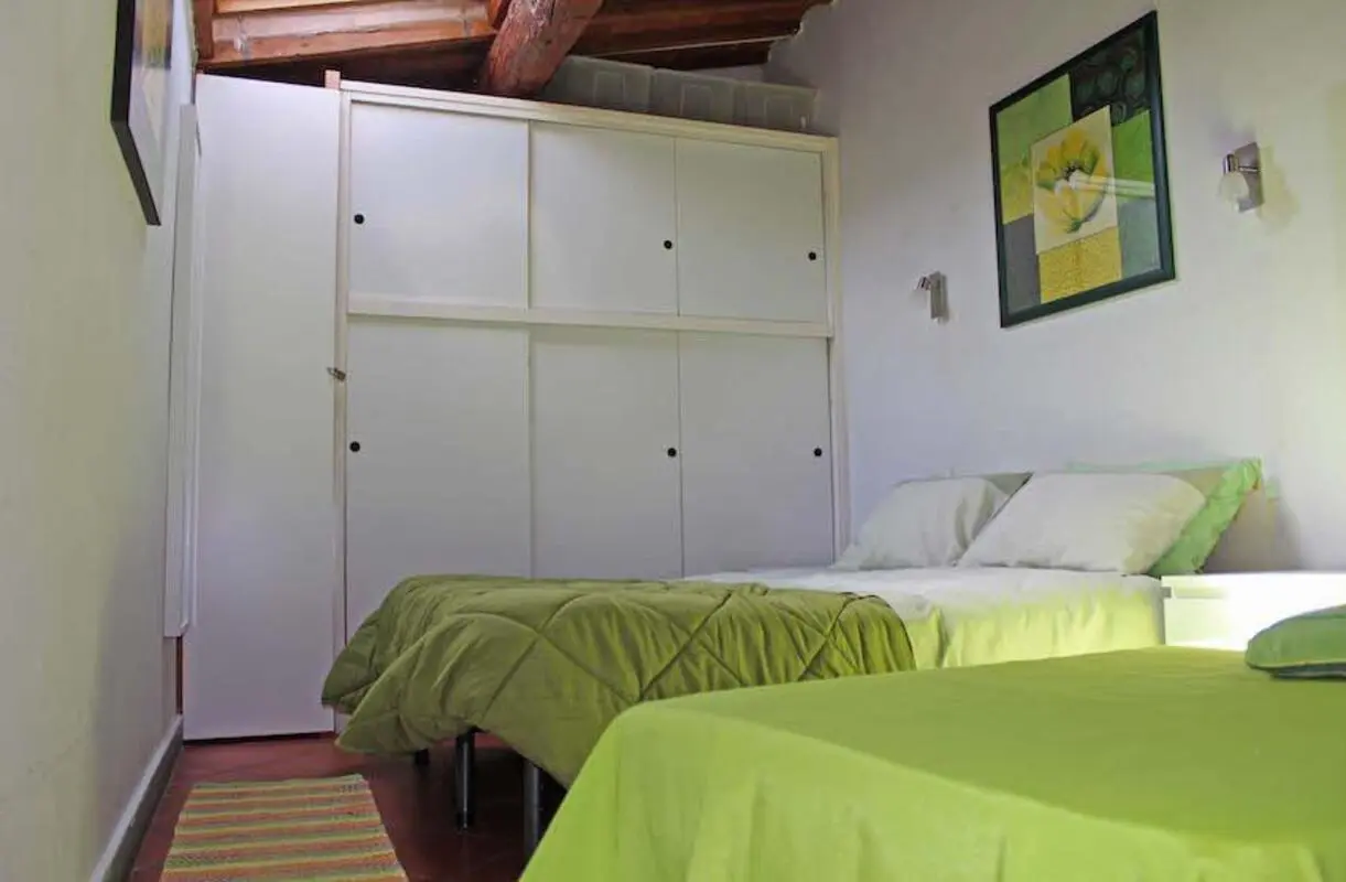 Bright studio-flat close to Lorenzo de’ Medici – The Italian International Institute