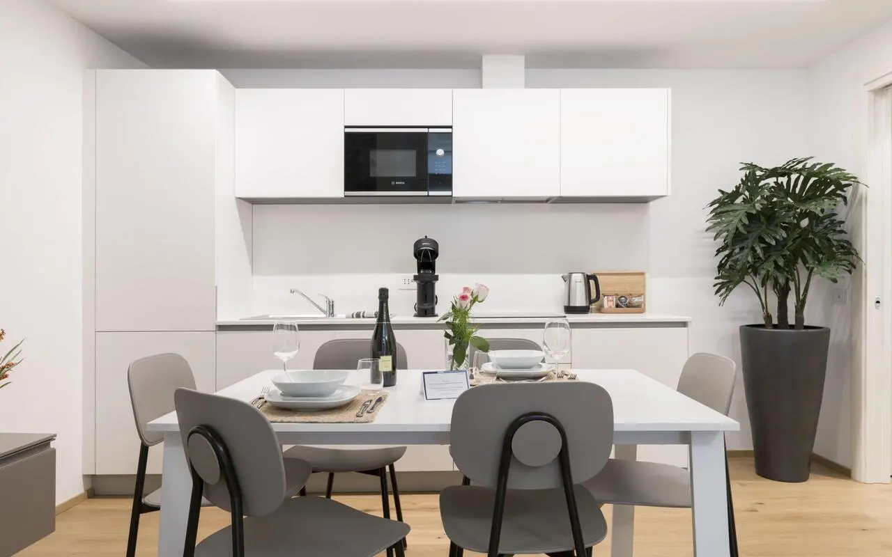 Elegant 2-bedroom apartment in Como