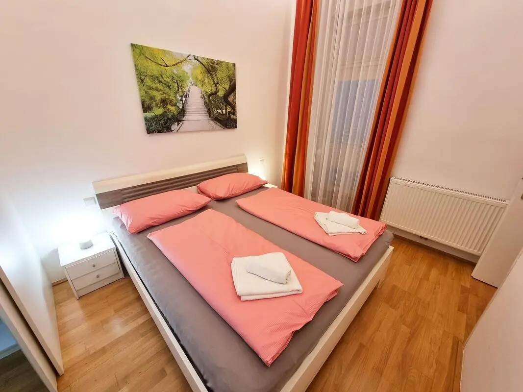Elegant 2-bedroom apartment near the Praterstern train station