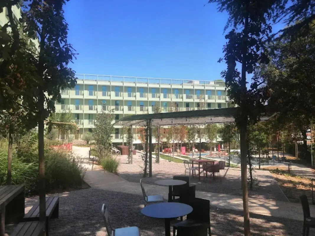 Inviting studio close to The University of Barcelona