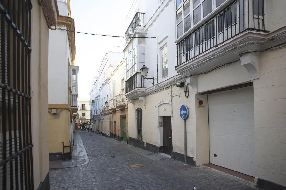 Trendy single bedroom minutes walking to Universidad de Cádiz