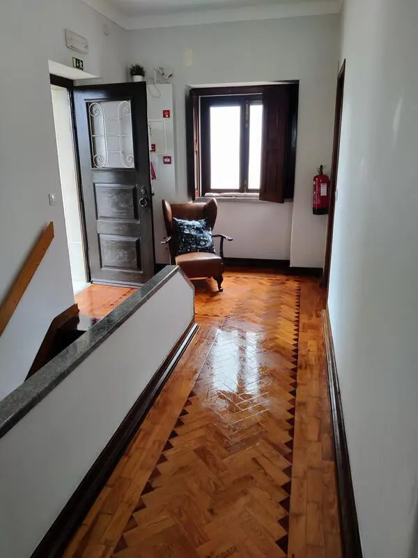 Neat ensuite double-bedroom in a 7-bedroom house near Peniche