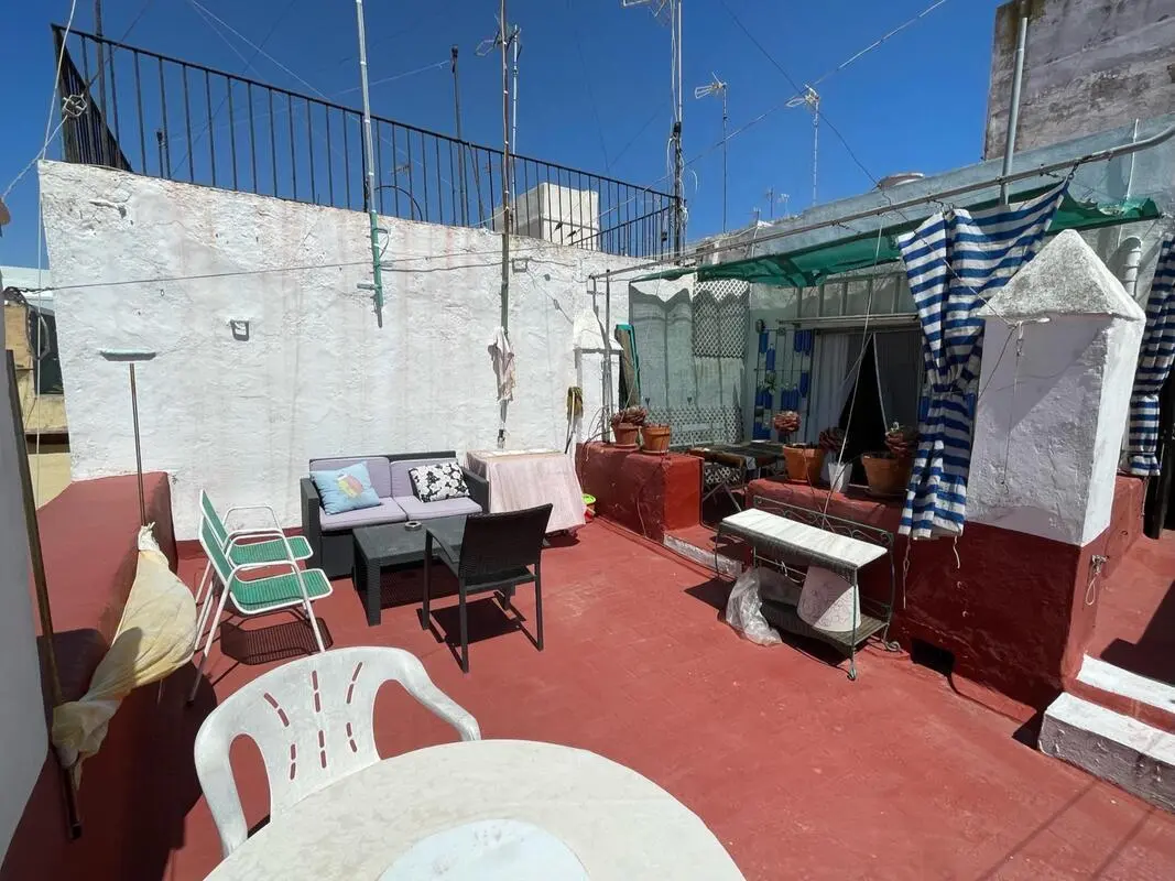 Charming rooftop studio with a terrace, in central Old Town
