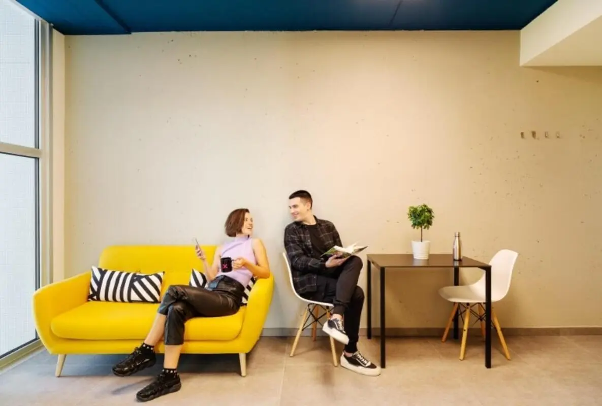 Bed in a studio close to Le Barche mall