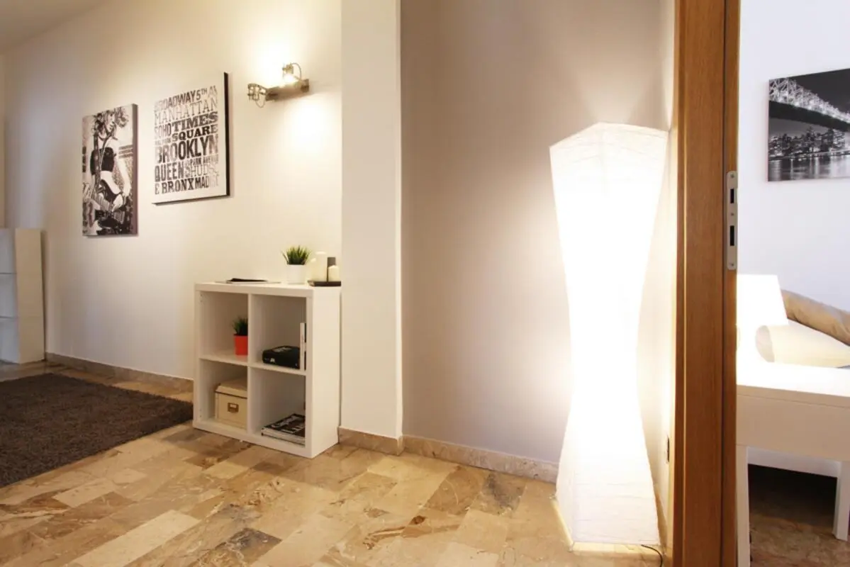 Bed in a cosy twin bedroom, near the Mestre Olimpia train station