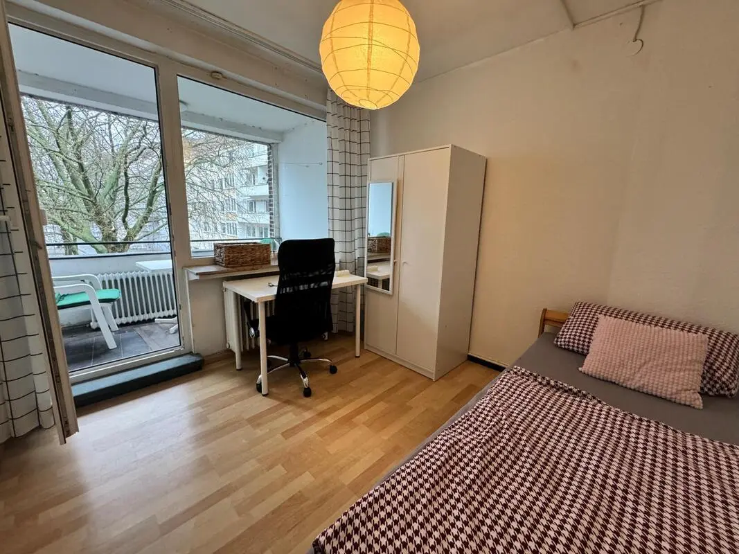 Nice Single Bedroom well connected to Bremen Train Station