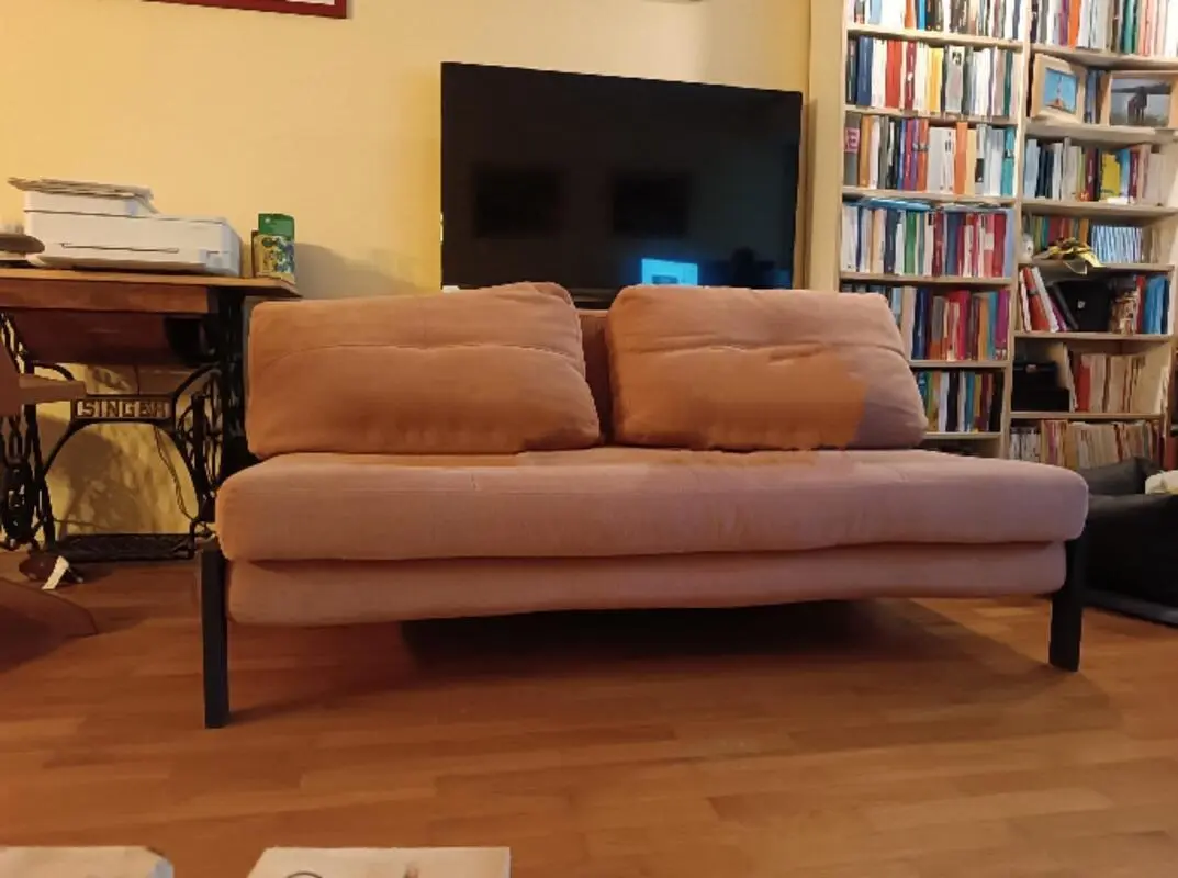 Shared central apartment close to metro U6