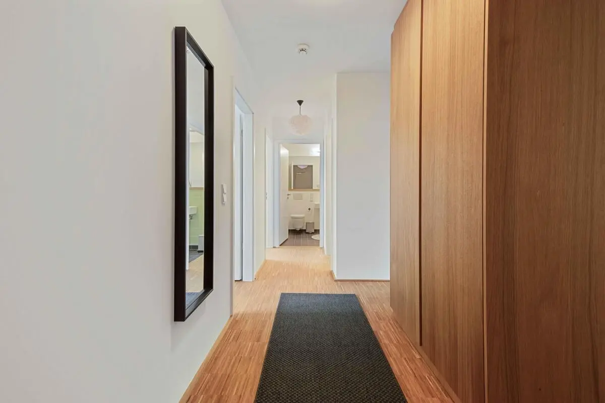 Fancy double bedroom in a 4-bedroom apartment in Sendling-Westpark