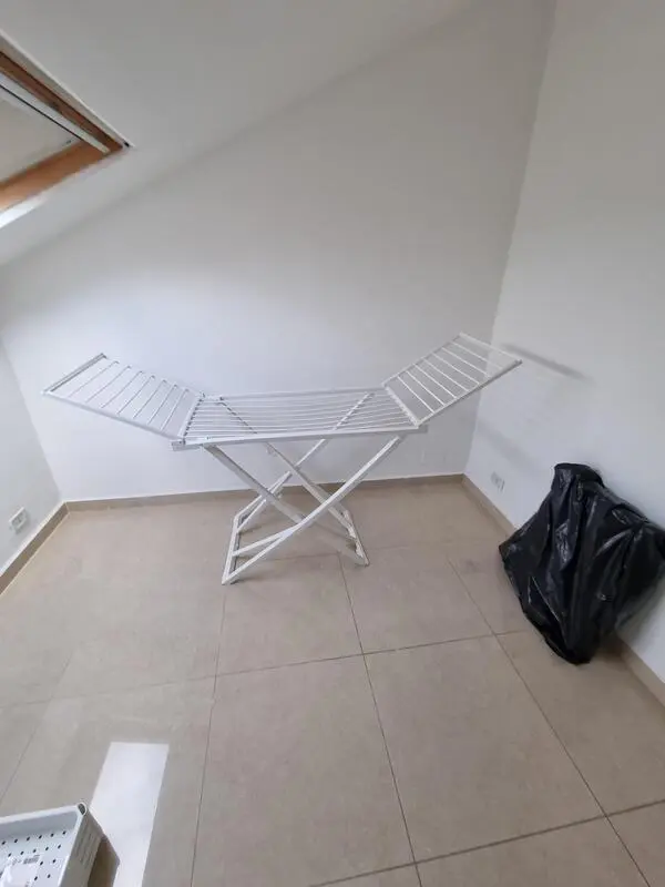 Inviting single bedroom in the historic centre of Naples