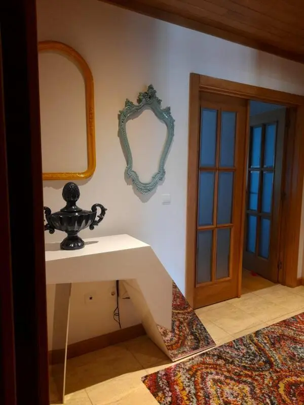 Bright single Bedroom close to Escola Superior de Saúde Norte da Cruz Vermelha Portuguesa