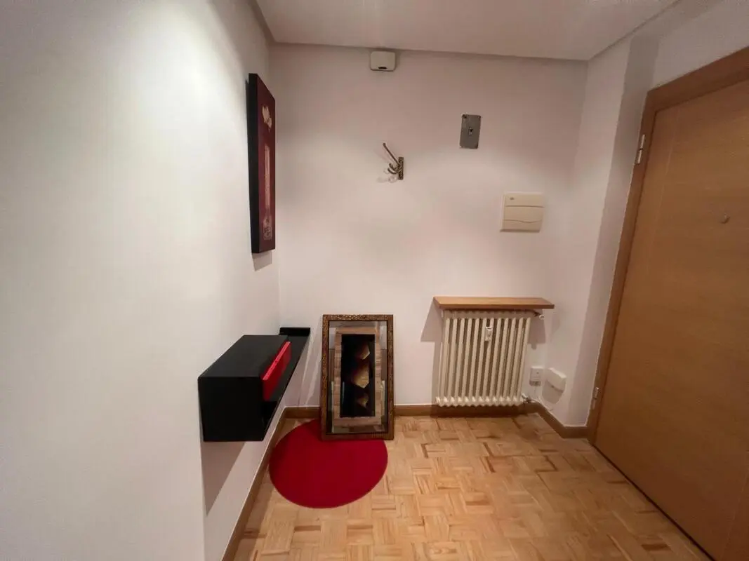Comfy double bedroom near the Campus Rio Vena of Universidad de Burgos