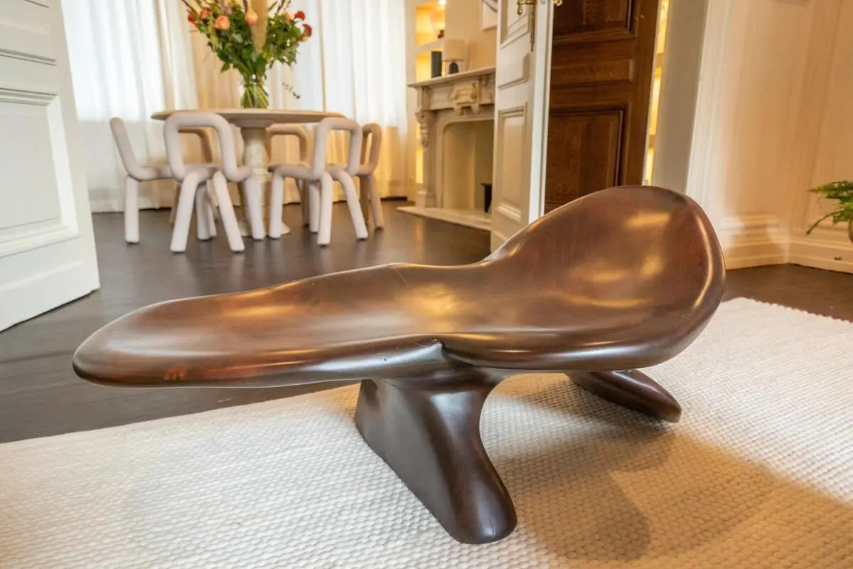 Inviting double ensuite bedroom near Antwerp Central Train Station