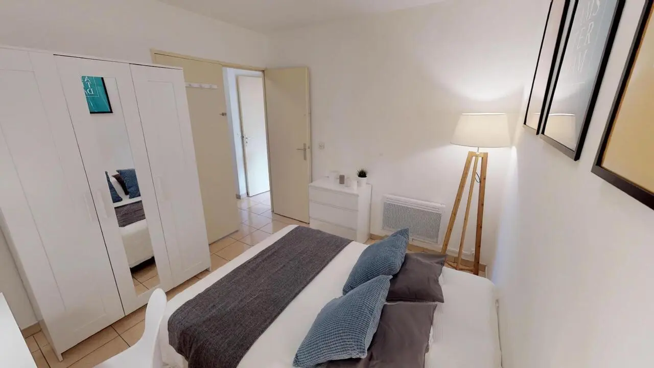 Great double bedroom in Wazemmes