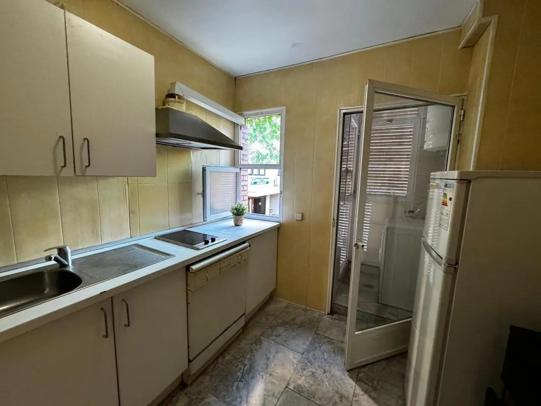 Homely double bedroom near Parque de la Concordia