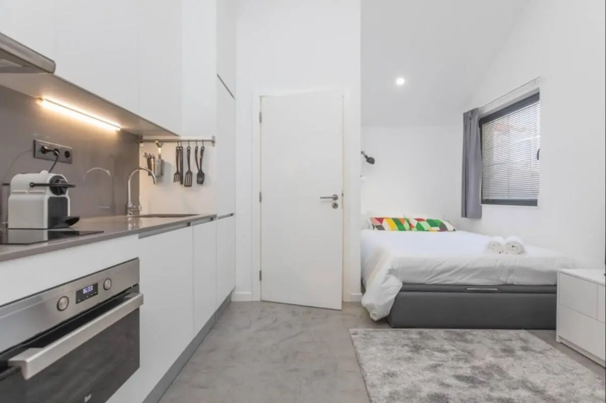 Cheerful Studio close to Aveiro University