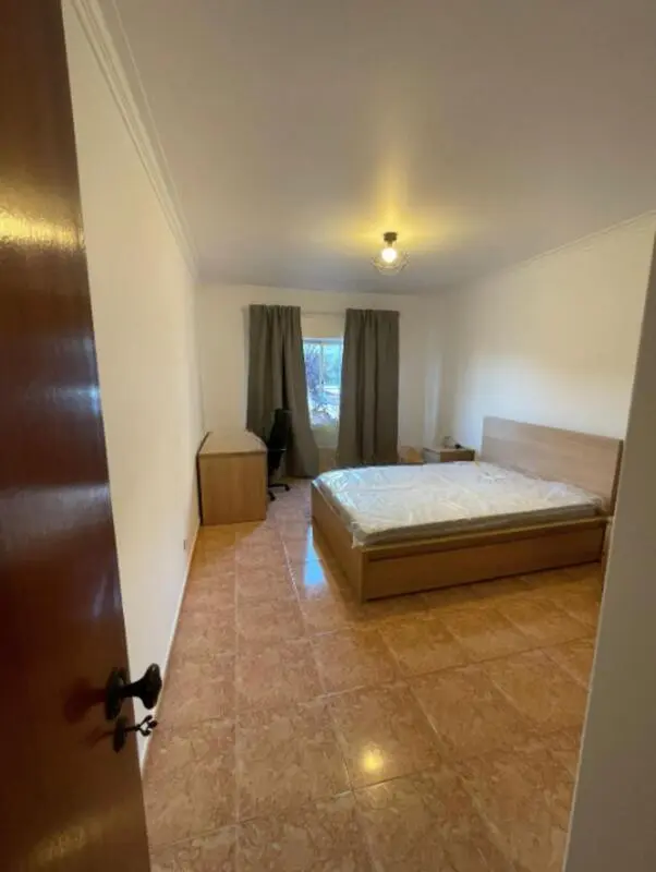 Cool double bedroom next to Escola Superior de Desporto